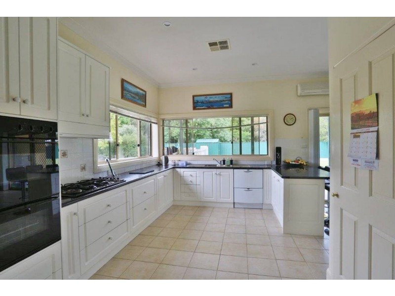 251 Harfleur St, Deniliquin NSW 2710