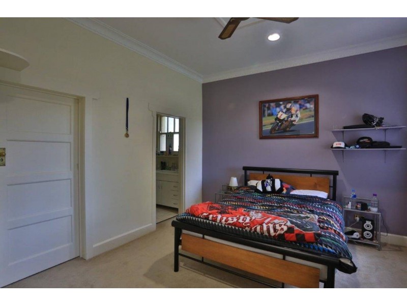 251 Harfleur St, Deniliquin NSW 2710