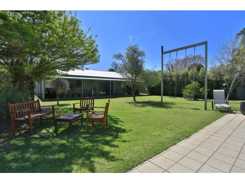 251 Harfleur St, Deniliquin NSW 2710