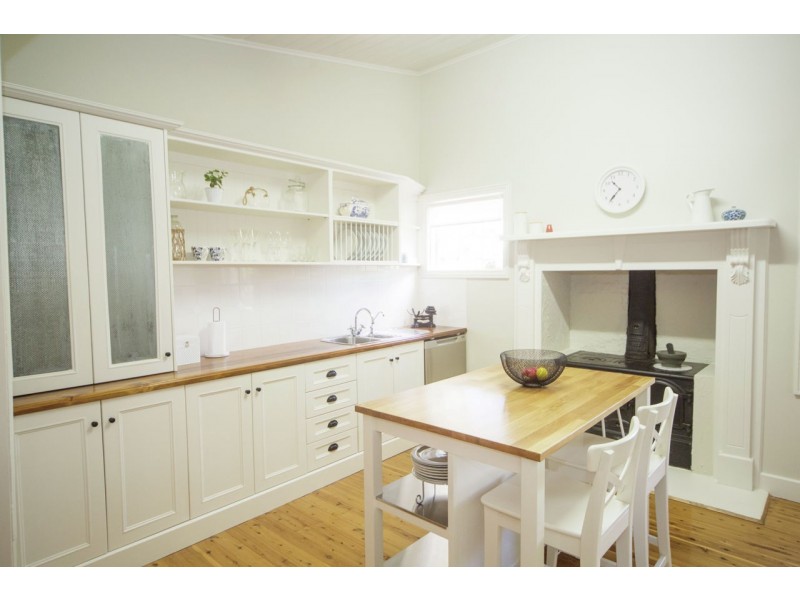 328 Poictiers Street, Deniliquin NSW 2710