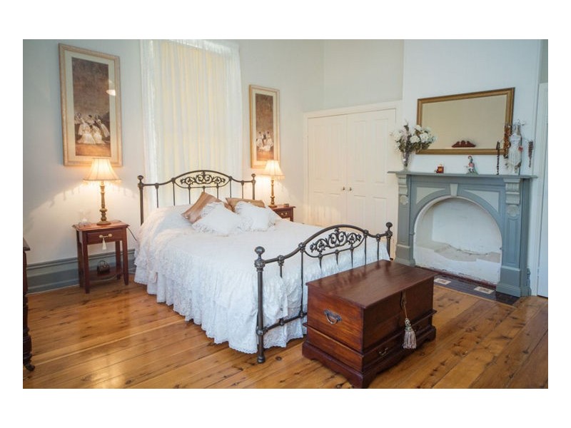 328 Poictiers Street, Deniliquin NSW 2710