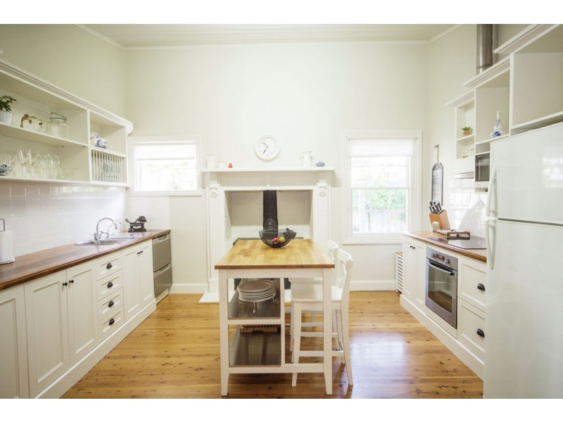 328 Poictiers Street, Deniliquin NSW 2710