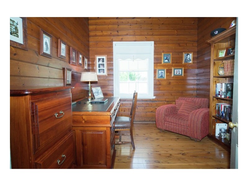 328 Poictiers Street, Deniliquin NSW 2710