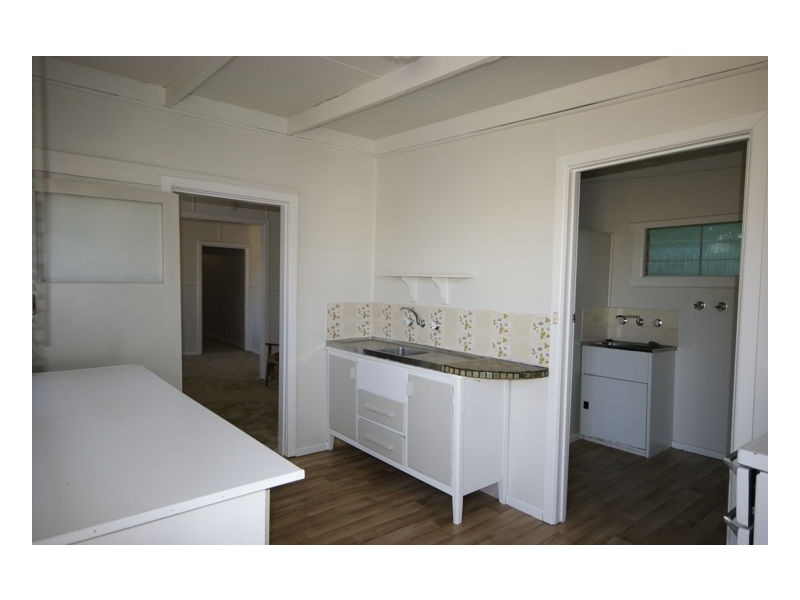 1/313 Finley Road, Deniliquin NSW 2710