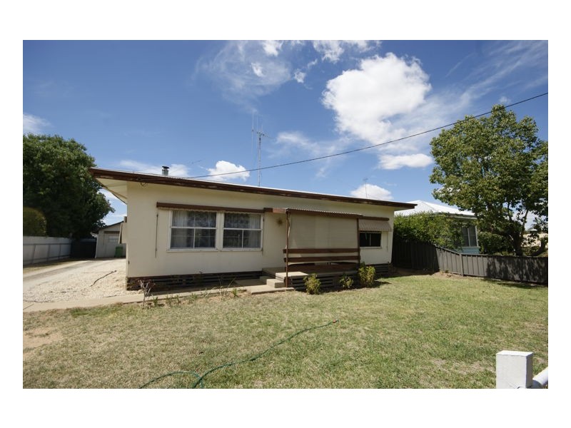 313 Finley Road, Deniliquin NSW 2710