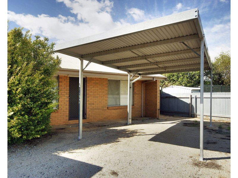4/284 Henry Street, Deniliquin NSW 2710