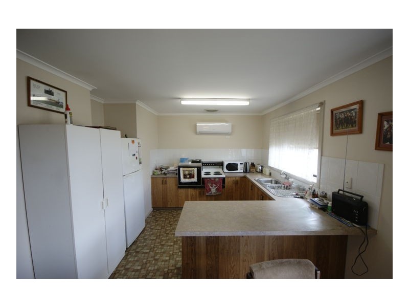 129 Junction Street, Deniliquin NSW 2710