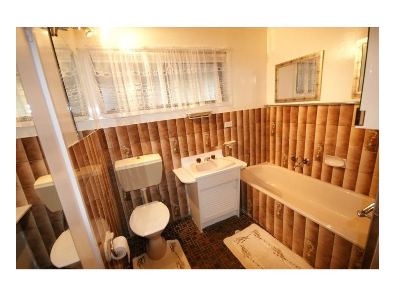 1/356 Wood St, Deniliquin NSW 2710