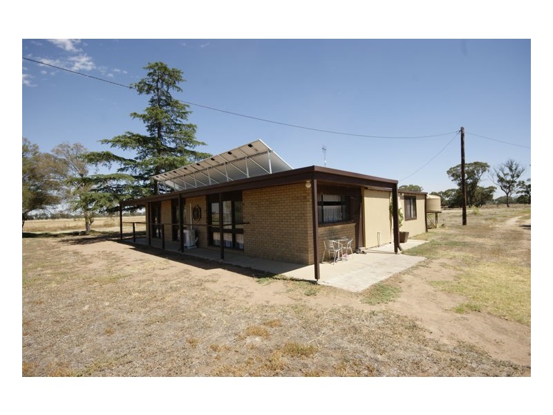 408 Marshalls Rd, Deniliquin NSW 2710