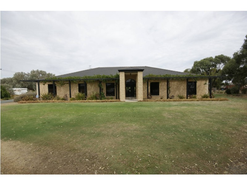 Lot 9 Yarra St, Deniliquin NSW 2710