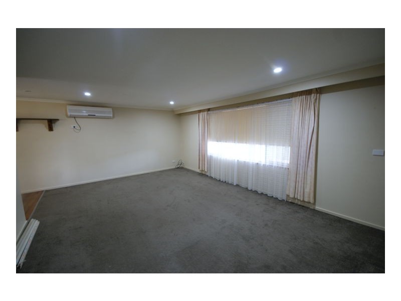 233 Hetherington Street, Deniliquin NSW 2710