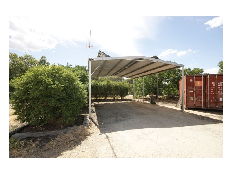 159 Henry Street, Deniliquin NSW 2710