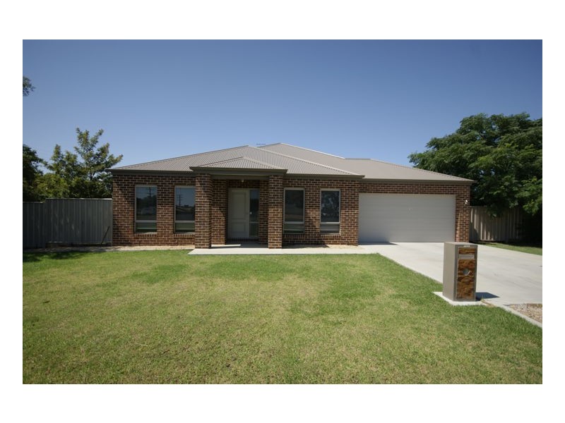 186 Wanderer Street, Deniliquin NSW 2710