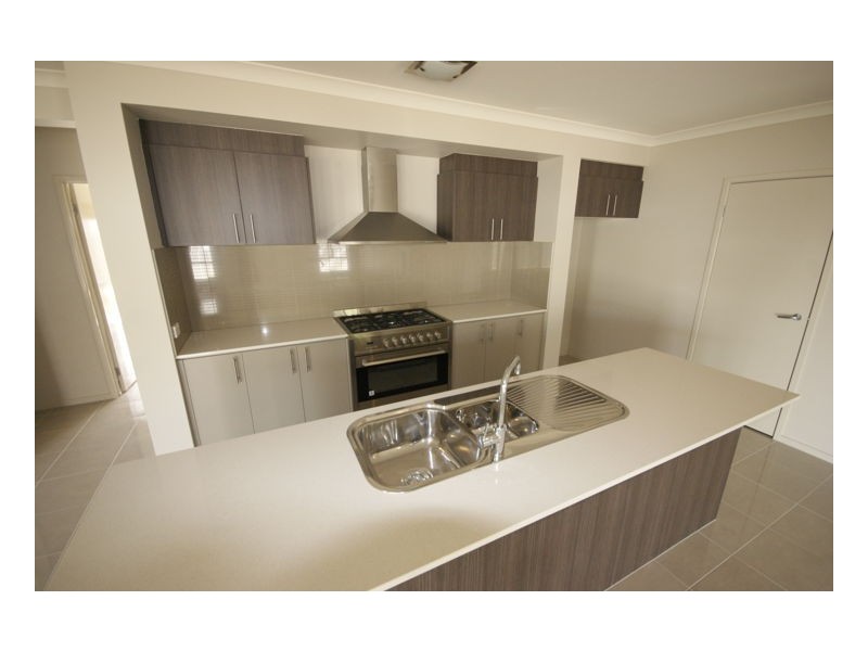 186 Wanderer Street, Deniliquin NSW 2710