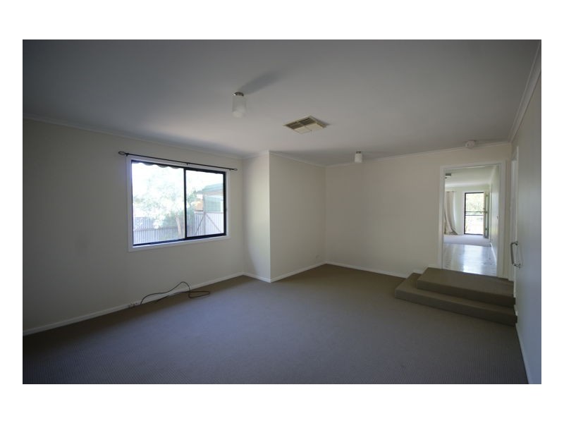 282 Finley Road, Deniliquin NSW 2710