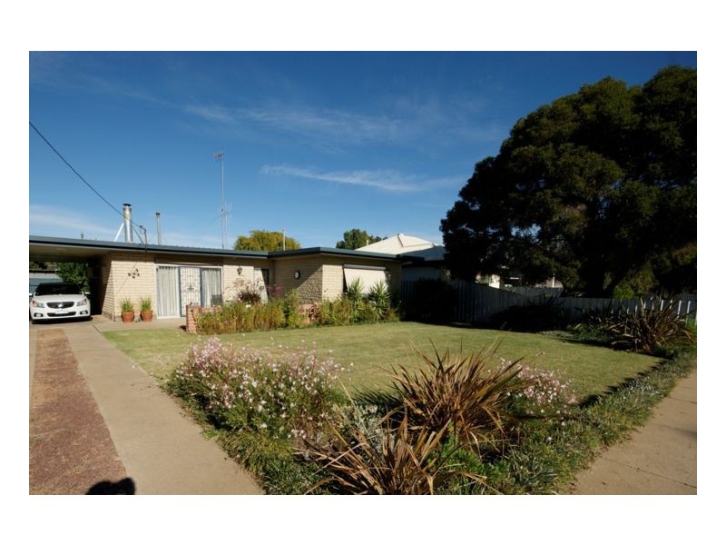 248 Finley Road, Deniliquin NSW 2710
