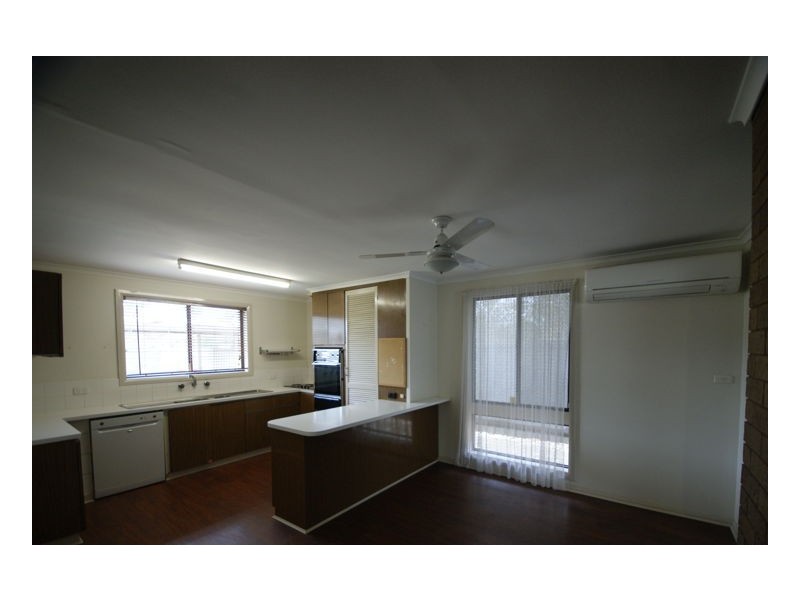 355 Victoria Street, Deniliquin NSW 2710