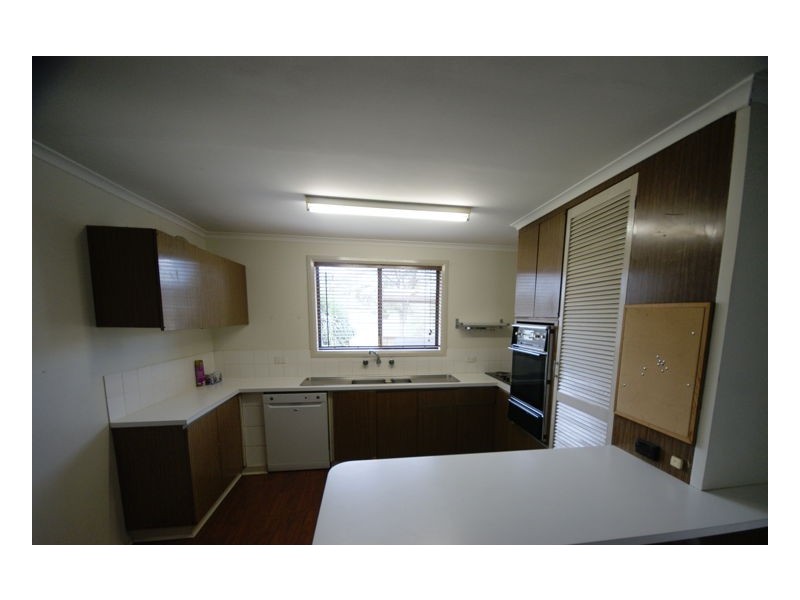 355 Victoria Street, Deniliquin NSW 2710