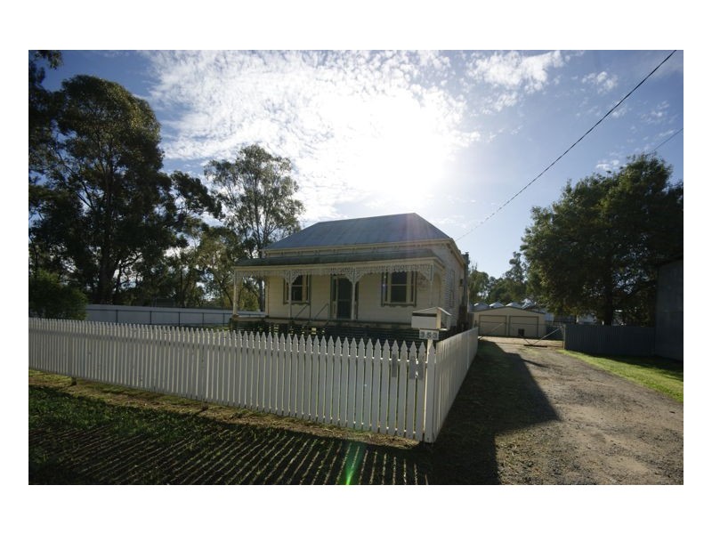353 Herriott Street, Deniliquin NSW 2710