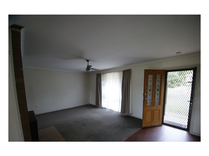 355 Victoria Street, Deniliquin NSW 2710