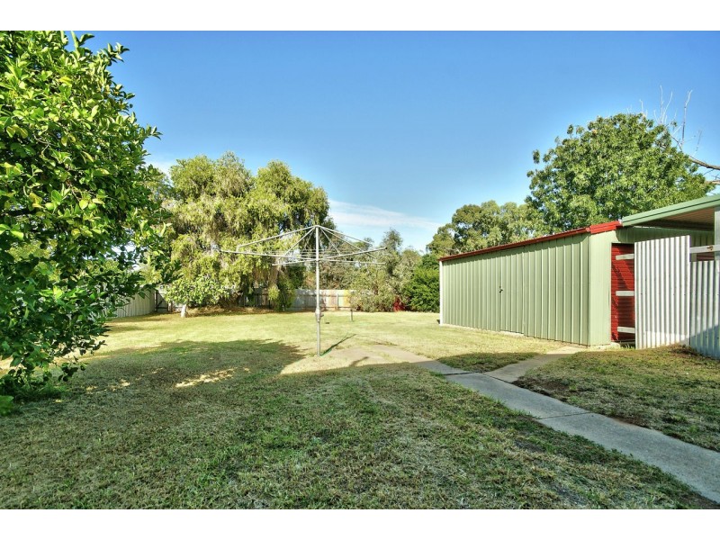 214 Victoria Street, Deniliquin NSW 2710