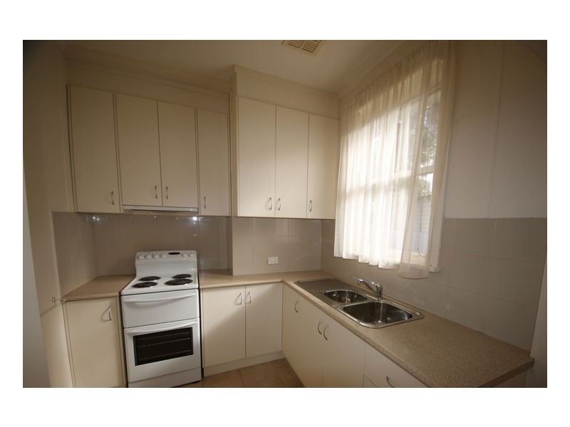 286 Sloane Street, Deniliquin NSW 2710