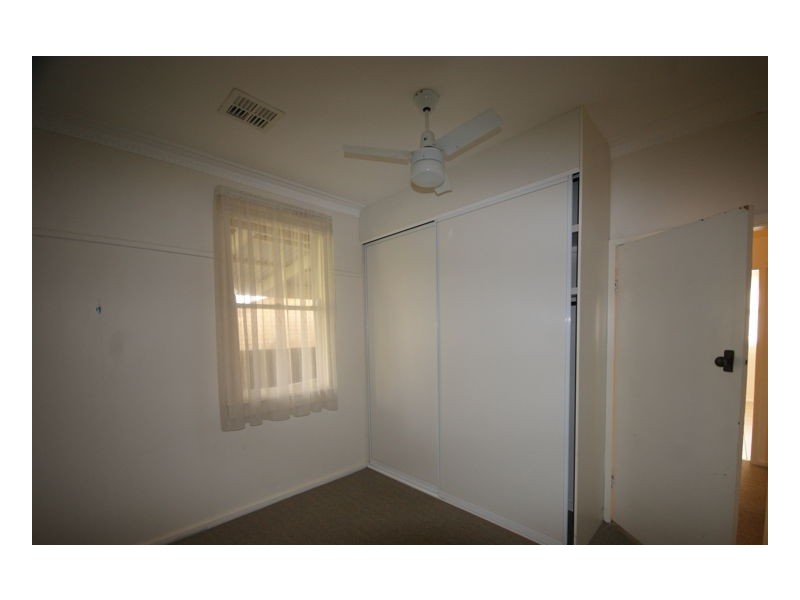 286 Sloane Street, Deniliquin NSW 2710