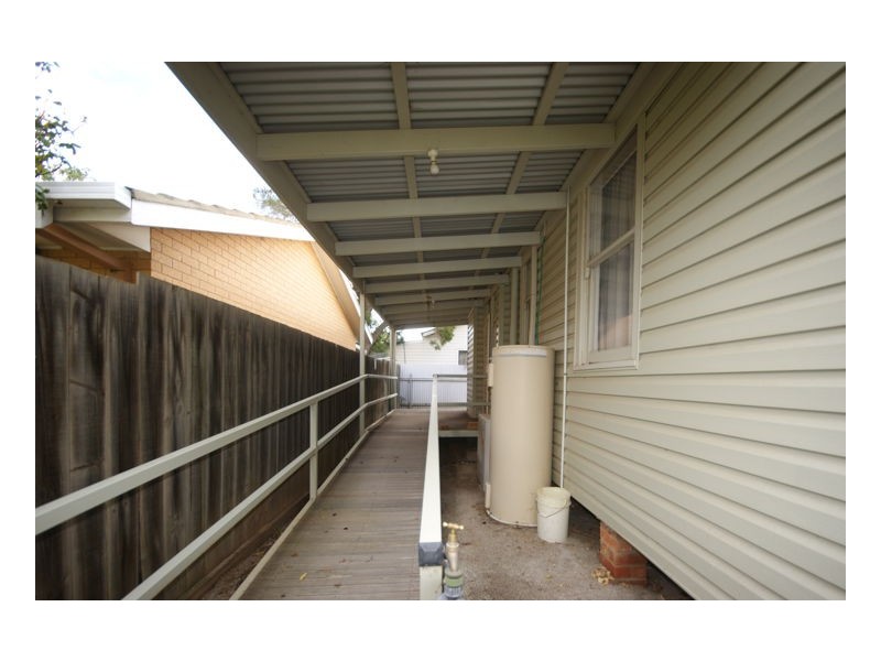 286 Sloane Street, Deniliquin NSW 2710