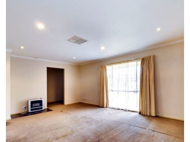 321 Mann Street, Deniliquin NSW 2710