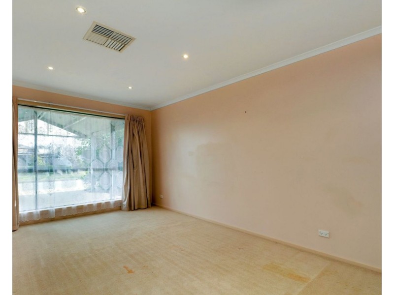 321 Mann Street, Deniliquin NSW 2710