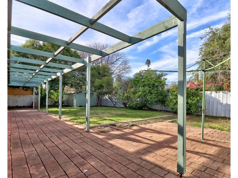 321 Mann Street, Deniliquin NSW 2710