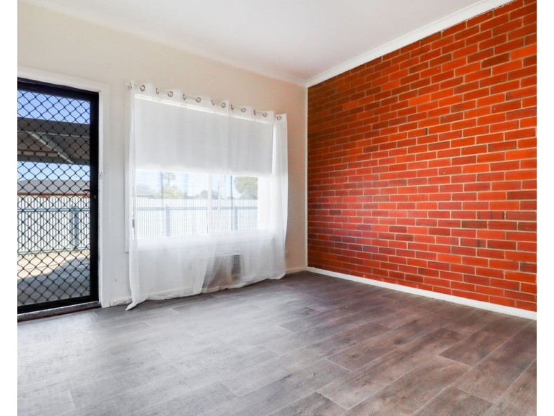 1/280 Henry Street, Deniliquin NSW 2710