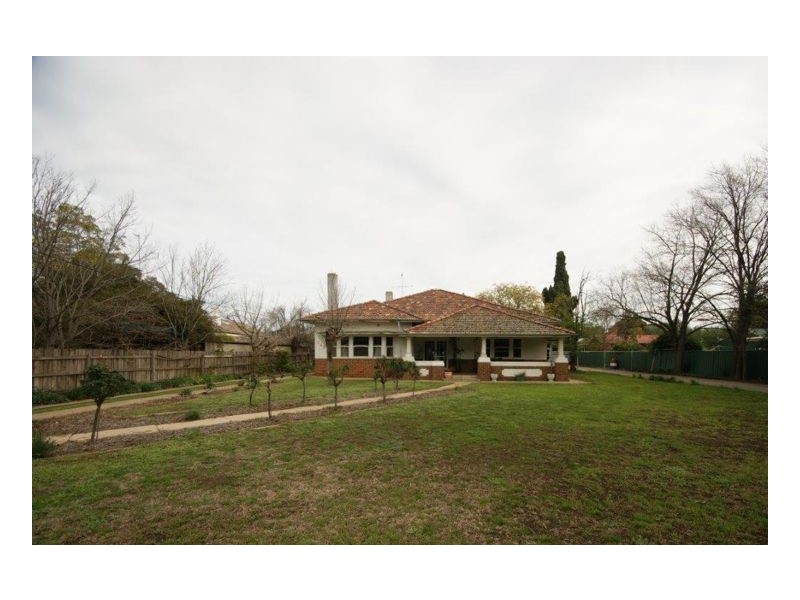 348 Harfleur St, Deniliquin NSW 2710