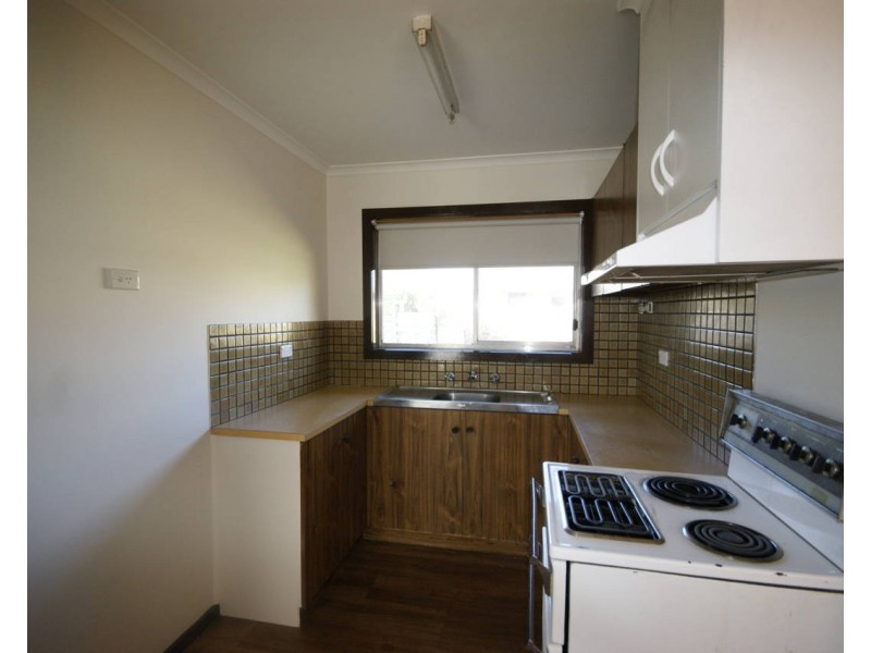1/284 Henry Street, Deniliquin NSW 2710