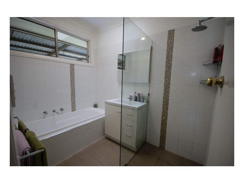 228 Waring Street, Deniliquin NSW 2710