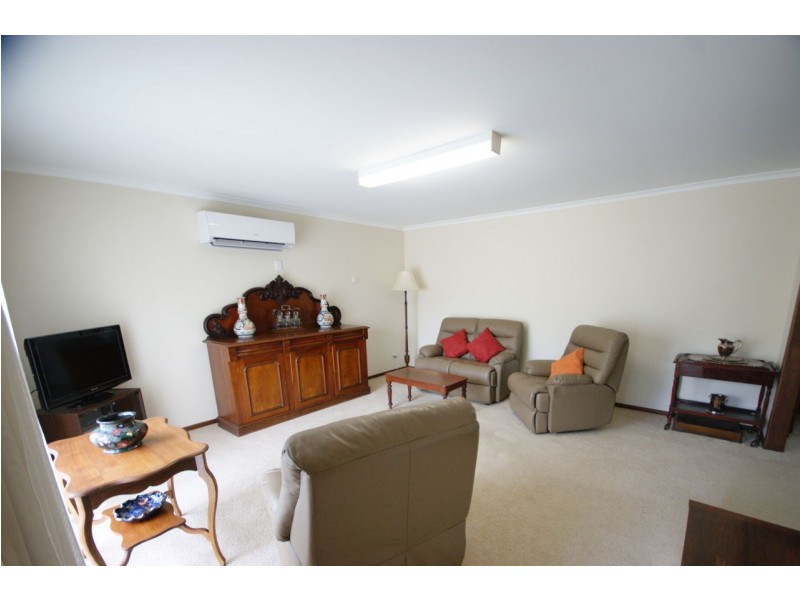 2/232 Harfleur Street, Deniliquin NSW 2710
