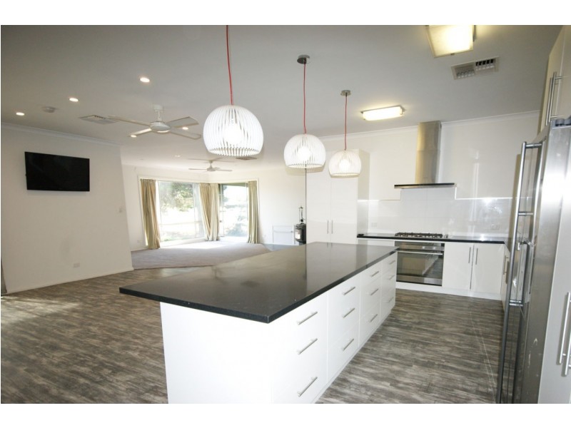 440 Hay Road, Deniliquin NSW 2710