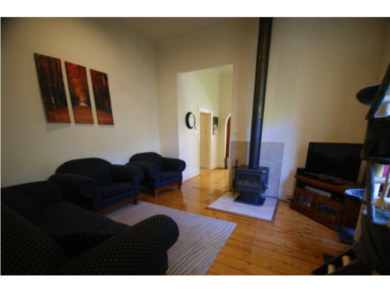 117 Hardinge St, Deniliquin NSW 2710