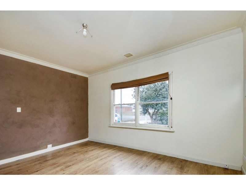 77 Hardinge Street, Deniliquin NSW 2710