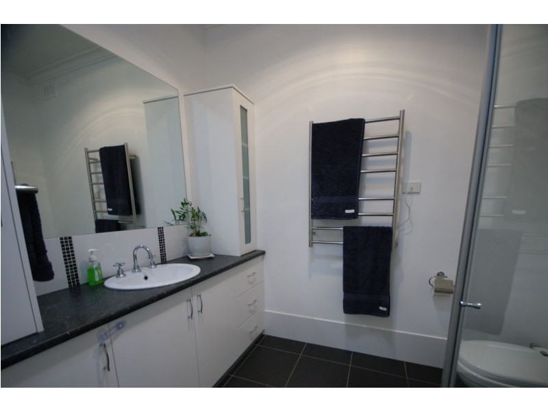 361 Sloane Street, Deniliquin NSW 2710