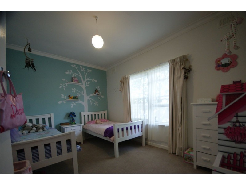 361 Sloane Street, Deniliquin NSW 2710