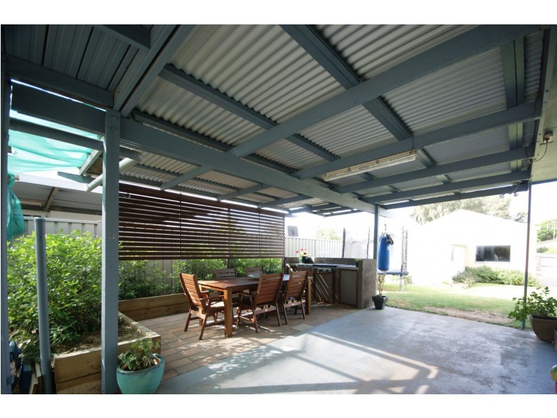 361 Sloane Street, Deniliquin NSW 2710