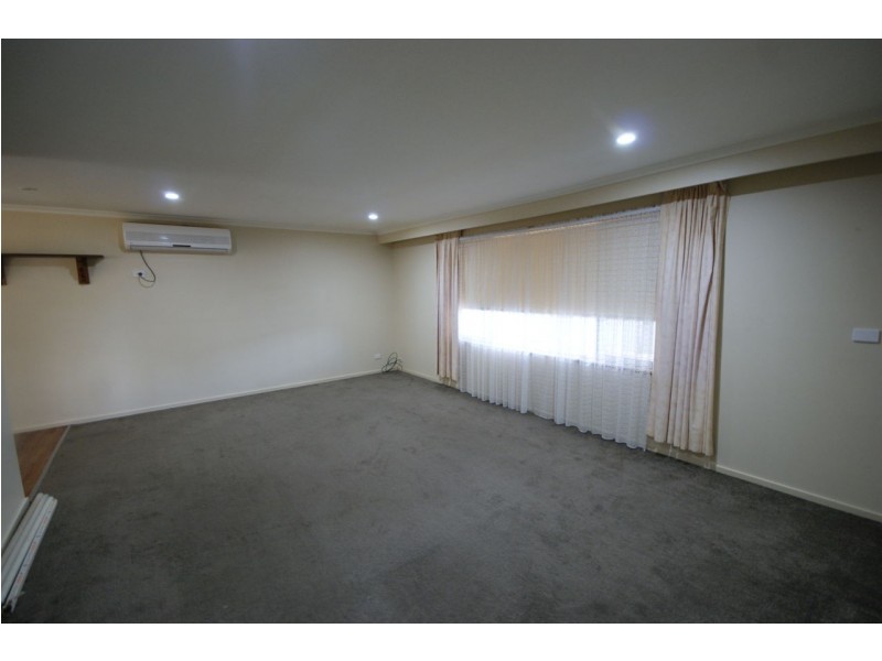 233 Hetherington Street, Deniliquin NSW 2710