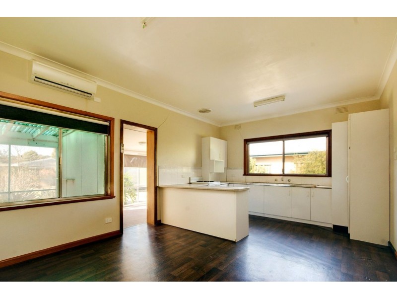 519 Poictiers Street, Deniliquin NSW 2710