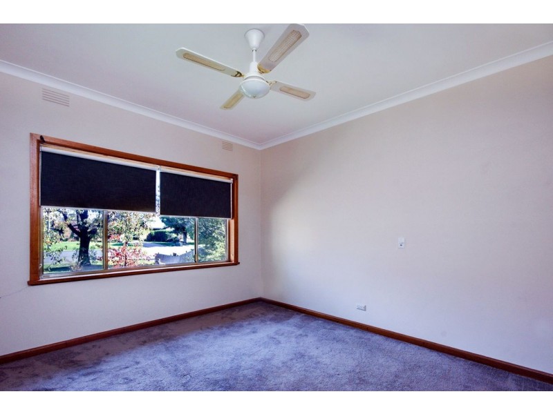 519 Poictiers Street, Deniliquin NSW 2710