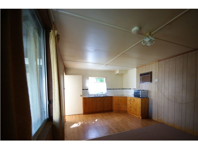 519 Poictiers Street, Deniliquin NSW 2710