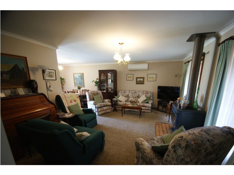 271 Noyes Street, Deniliquin NSW 2710