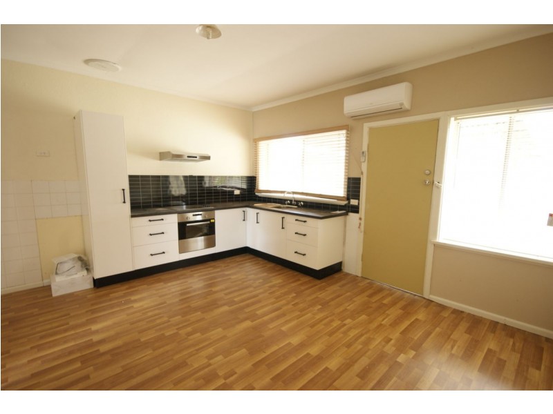 3/306 Wick Street, Deniliquin NSW 2710