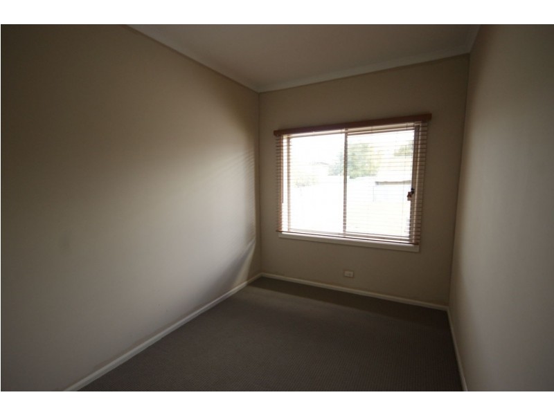 3/306 Wick Street, Deniliquin NSW 2710