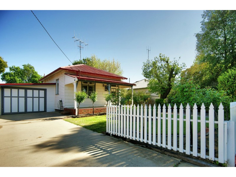 117 Hardinge Street, Deniliquin NSW 2710